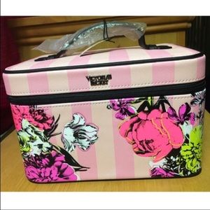 Victoria’s Secret travel case